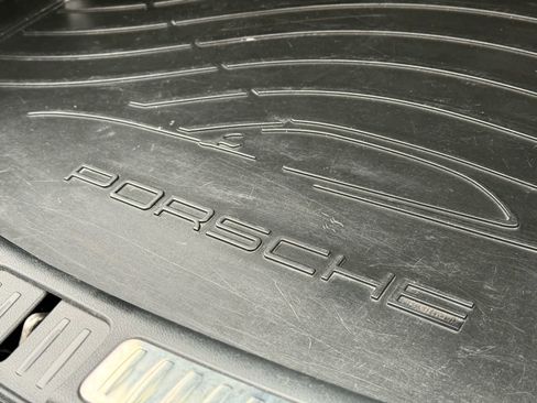 Used 2018 Porsche Macan Sport Edition image 42