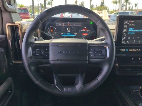 Used 2025 GMC Hummer EV 2X AWD/4WD image 12
