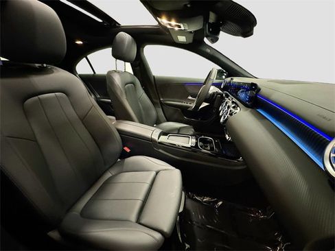 Certified 2025 Mercedes-Benz CLA 250 4MATIC image 29