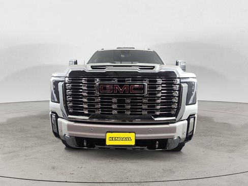 Used 2024 GMC Sierra 3500 Denali w/ Denali Reserve Package AWD/4WD image 8