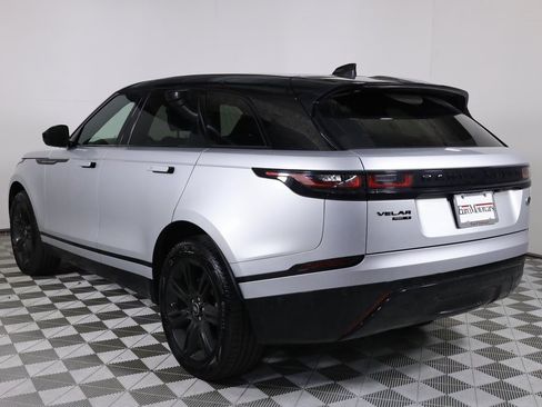 Used 2018 Land Rover Range Rover Velar S image 4