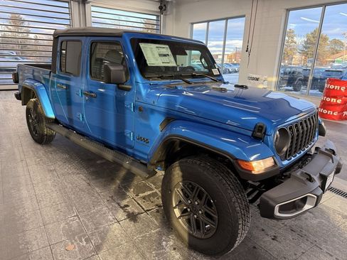 New 2026 Jeep Gladiator Sport image 1