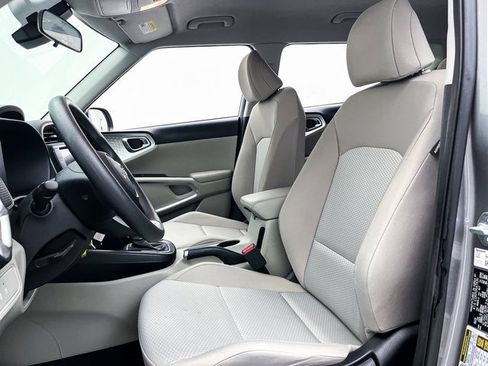 Certified 2023 Kia Soul LX image 12