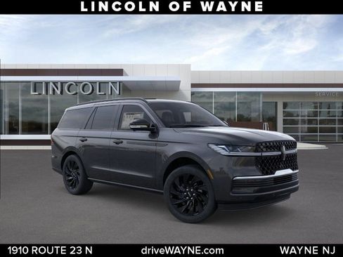 New 2025 Lincoln Navigator Reserve w/ Jet Appearance Package AWD/4WD image 7