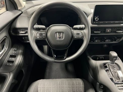 Used 2025 Honda HR-V LX image 12