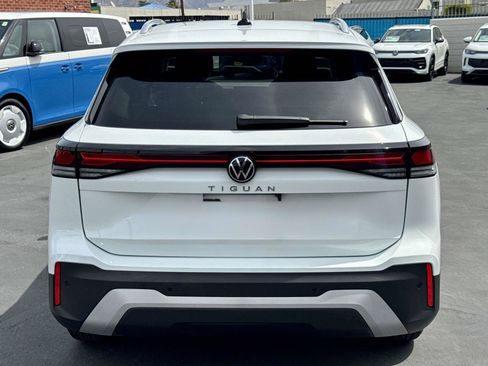Certified 2025 Volkswagen Tiguan S FWD image 4