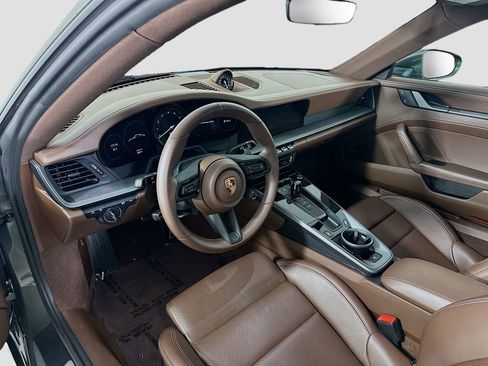 Certified 2024 Porsche 911 Carrera 4S w/ Sport Chrono Package AWD/4WD image 4