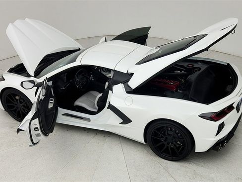 Used 2021 Chevrolet Corvette Stingray w/ Battery Protection Package image 40