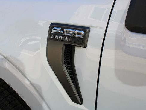 Used 2022 Ford F150 Lariat w/ Max Trailer Tow Package AWD/4WD image 26