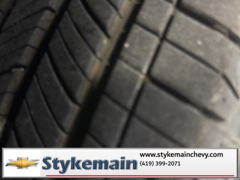 Used 2022 GMC Terrain SLE image 12