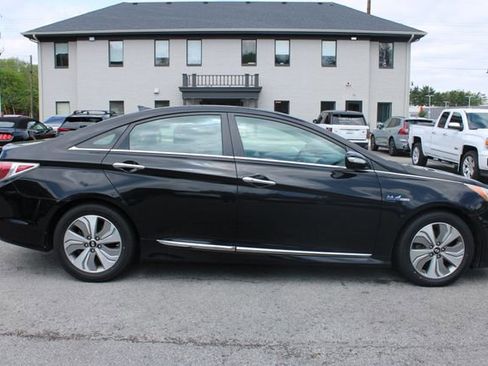 Used 2013 Hyundai Sonata Limited FWD image 6