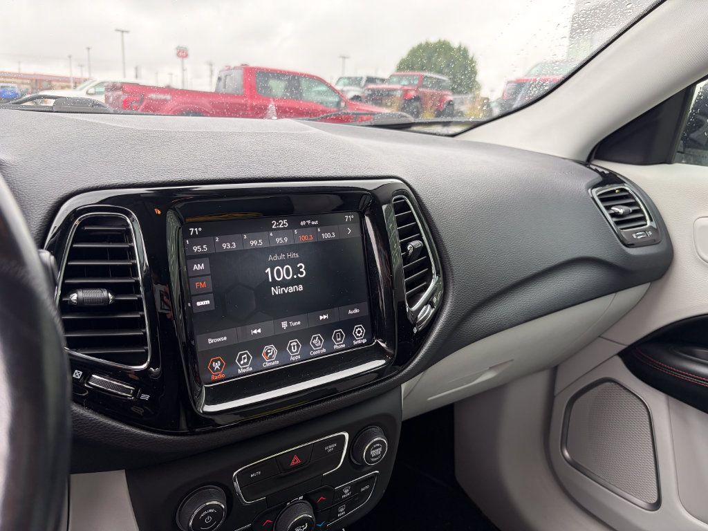 Used 2020 Jeep Compass Limited AWD/4WD image 17