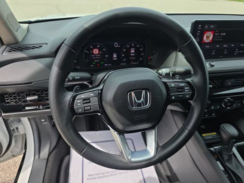 Used 2024 Honda Accord Touring image 21