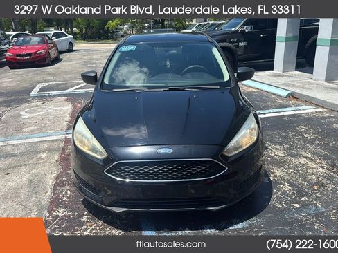 Used 2017 Ford Focus S FWD image 4