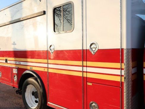 Used 2017 Ford F550 4x4 SuperCab Super Duty image 34