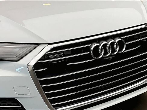 Used 2023 Audi A6 Premium Plus w/ Premium Plus Package image 31