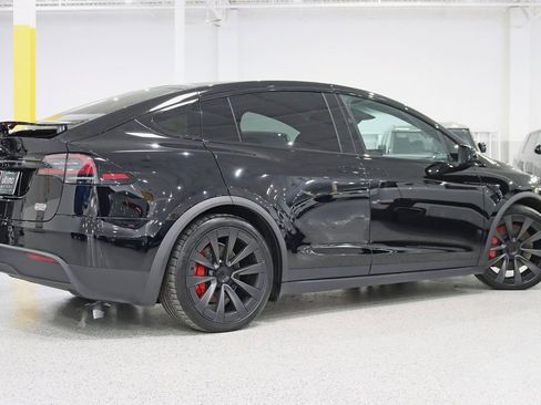 Used 2023 Tesla Model X Plaid image 6