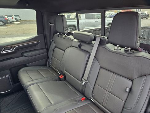 Used 2024 Chevrolet Silverado 1500 High Country w/ High Country Premium Package image 17