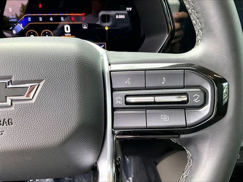 Used 2024 Chevrolet Colorado ZR2 AWD/4WD image 24