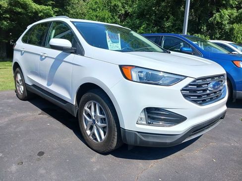 Used 2022 Ford Edge SEL w/ Convenience Package AWD/4WD image 3