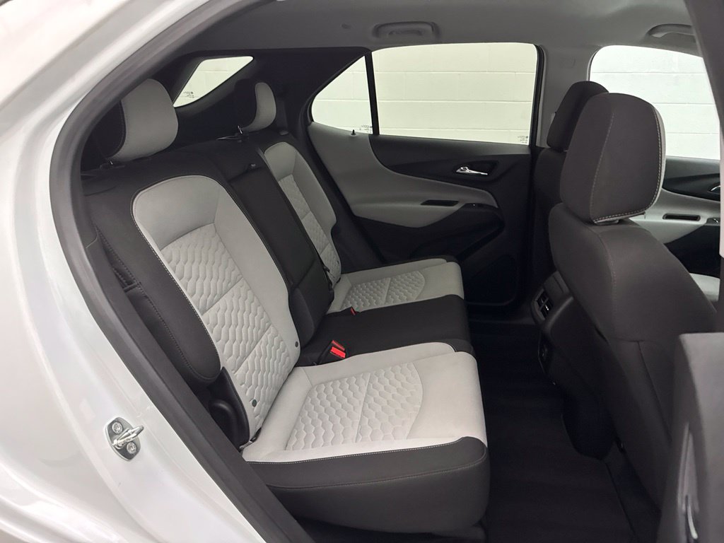 Used 2020 Chevrolet Equinox LS AWD/4WD image 33