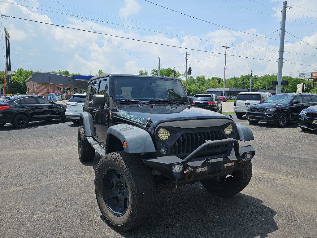 Used 2014 Jeep Wrangler Unlimited Rubicon w/ Connectivity Group AWD/4WD image 4