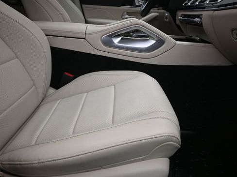 Used 2021 Mercedes-Benz GLS 450 4MATIC image 26