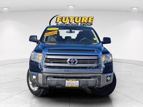 Used 2014 Toyota Tundra SR5 w/ SR5 Upgrade Package RWD image 2
