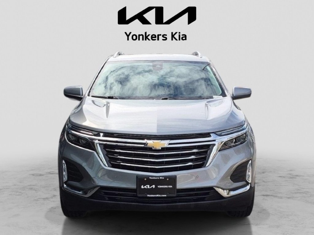 Used 2024 Chevrolet Equinox Premier AWD/4WD image 2