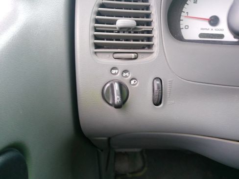 Used 2004 Ford Ranger FX4 image 32