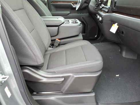 New 2026 GMC Sierra 1500 Pro w/ Pro Value Package image 8