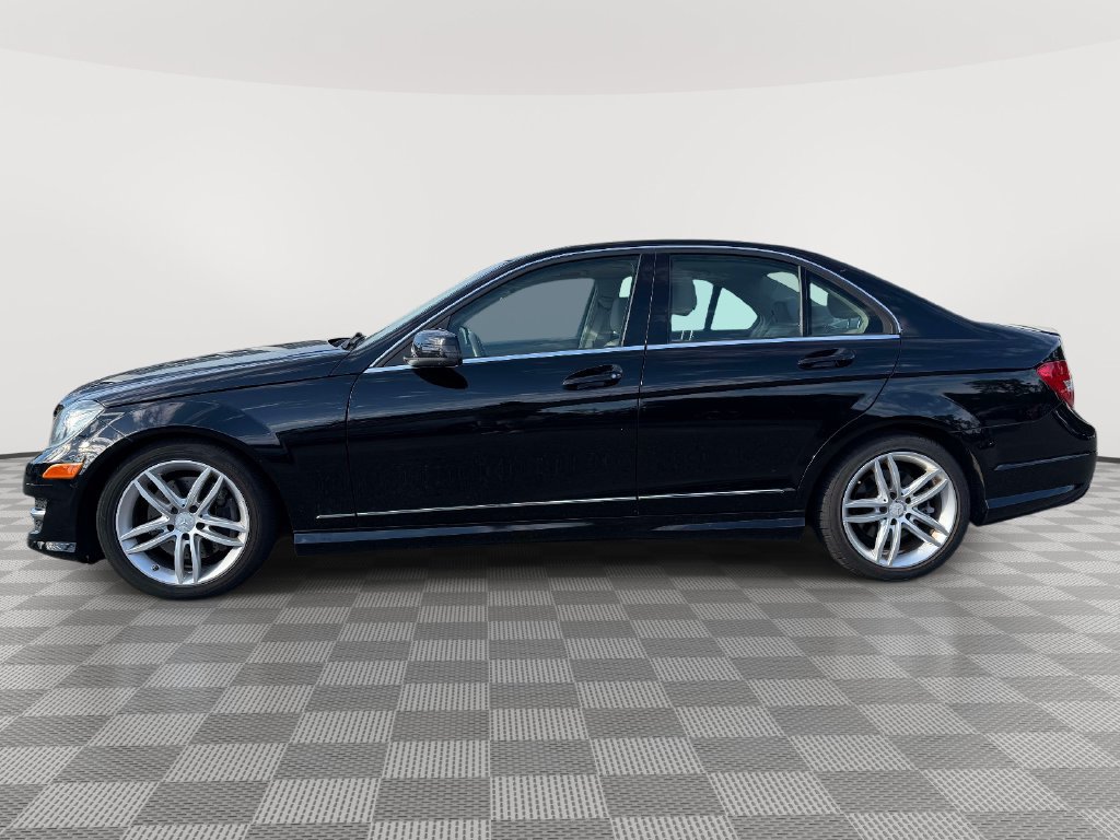 Used 2013 Mercedes-Benz C 300 4MATIC Sedan image 7