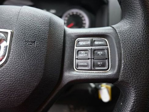 Used 2019 RAM 1500 Classic SLT AWD/4WD image 19