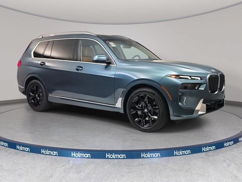 Used 2026 BMW X7 xDrive40i AWD/4WD image 7
