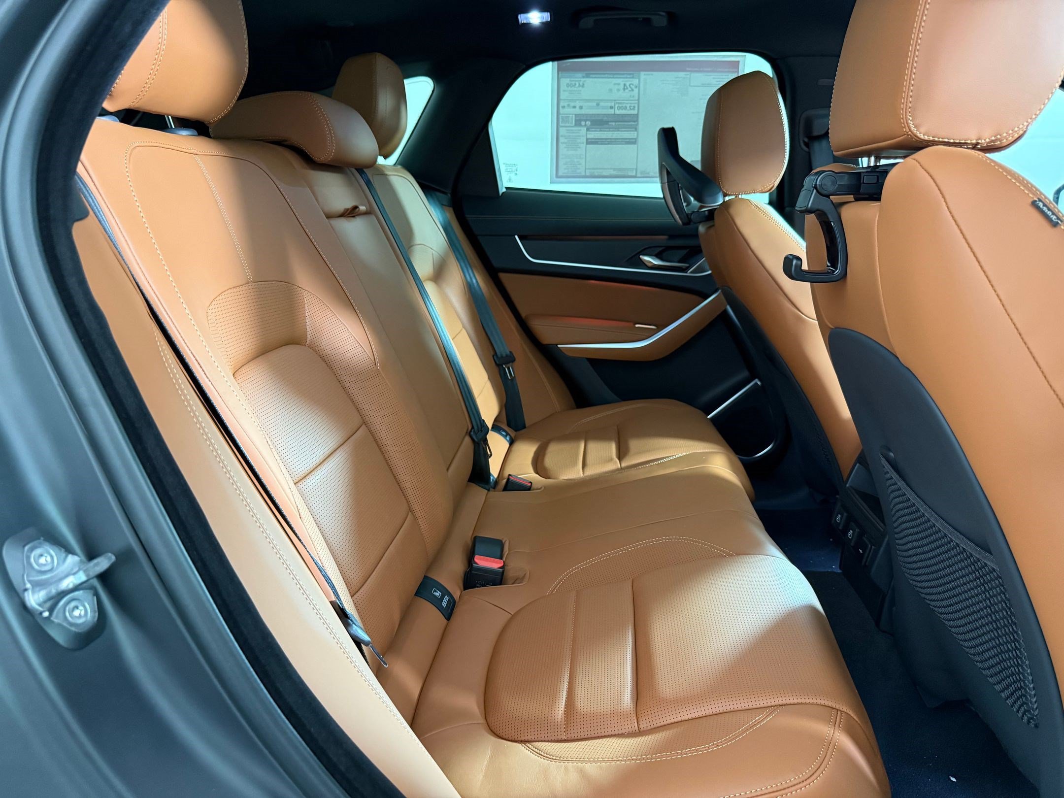 New 2026 Jaguar F-PACE R-Dynamic S AWD/4WD image 28