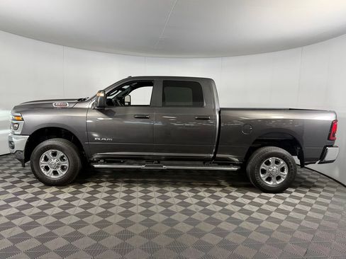 Used 2025 RAM 2500 Big Horn AWD/4WD image 10