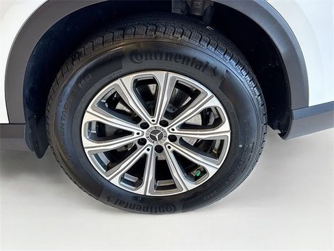 Certified 2025 Mercedes-Benz GLC 300 4MATIC image 33