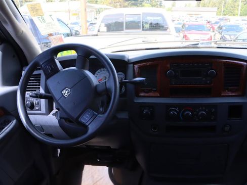 Used 2006 Dodge Ram 1500 Truck SLT AWD/4WD image 7
