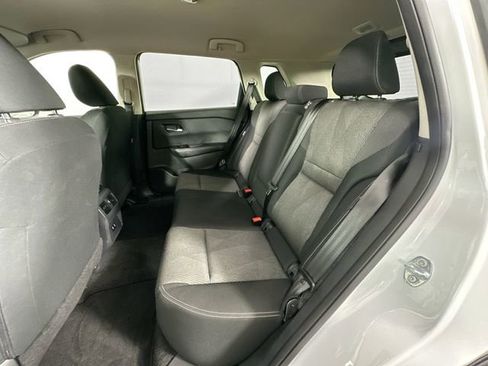 Used 2025 Nissan Rogue SV AWD/4WD image 24