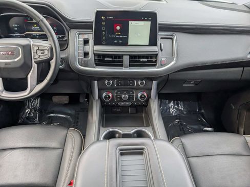 Certified 2024 GMC Yukon SLT w/ SLT Premium Package image 19