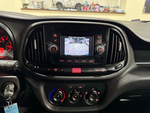 Used 2019 RAM ProMaster City Tradesman SLT image 42