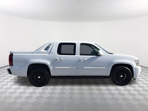 Used 2007 Chevrolet Avalanche LT w/ LT Preferred Equipment Group RWD image 7