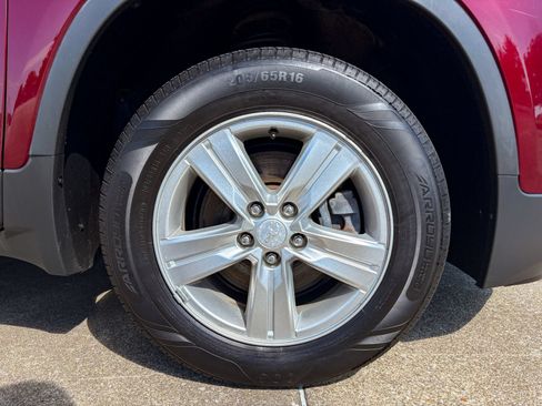Used 2016 Chevrolet Trax LT w/ LT Sun and Sound Package AWD/4WD image 32