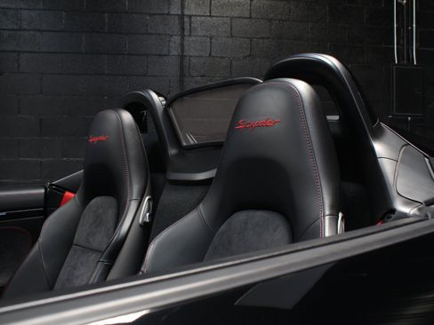 Used 2016 Porsche Boxster Spyder RWD image 58