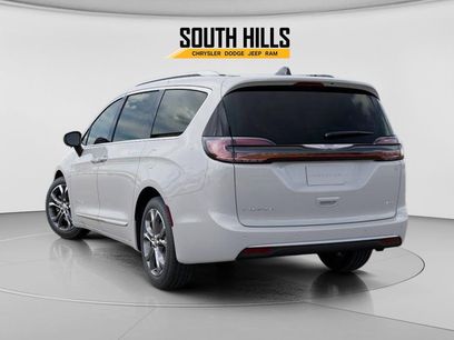 New 2026 Chrysler Pacifica Pinnacle