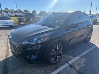 Used 2022 Ford Escape SE w/ SE Sport Appearance Package