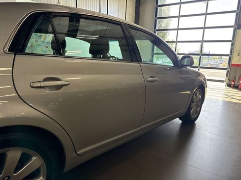 Used 2006 Toyota Avalon XLS image 56