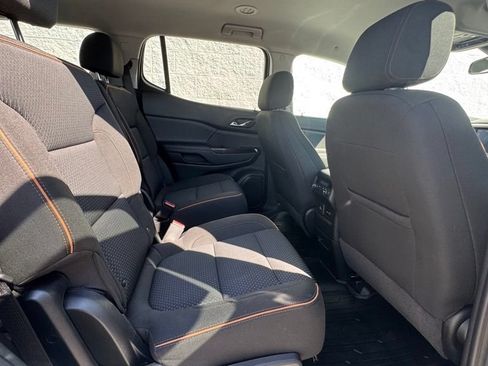 Used 2023 GMC Acadia AT4 w/ Trailering Package AWD/4WD image 8