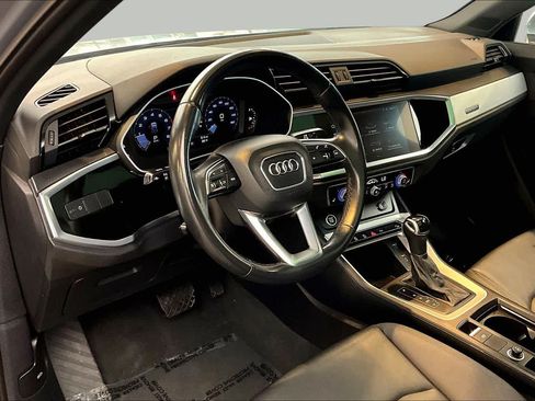 Used 2021 Audi Q3 2.0T Premium w/ Convenience Package AWD/4WD image 18