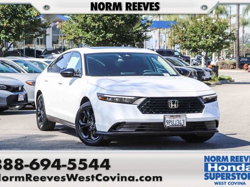 Certified 2025 Honda Accord SE image 1